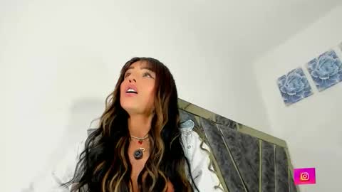 laura online show from February 27, 3:39 am