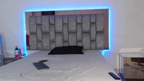 sofia_velez26 online show from June 25, 1:16 am