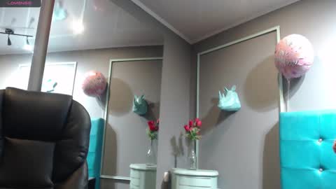 Snapshot of sofia_white3 chatting on February 14, 11:10 am Sofa online show from February 14, 11:10 am