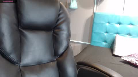 Snapshot of sofia_white3 chatting on January 24, 11:15 am Sofa online show from January 24, 11:15 am