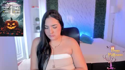 Sofia caramel online show from November 5, 3:50 pm