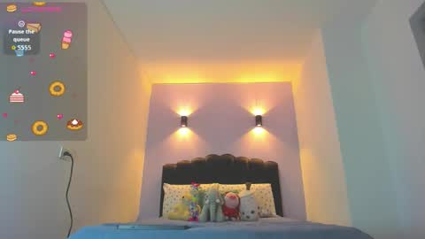 Sofia online show from November 11, 2:29 am