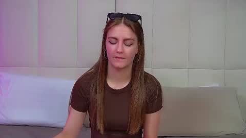Sofia online show from August 4, 6:36 pm
