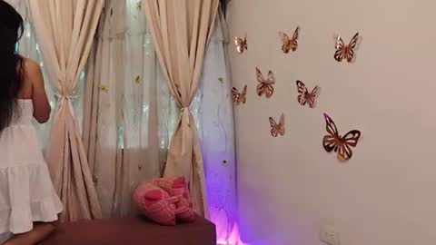 Sofi Bella online show from June 14, 7:25 pm
