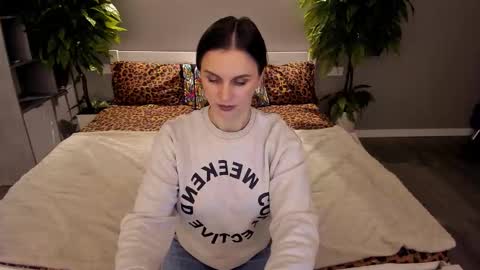 Sofi online show from December 2, 8:33 pm