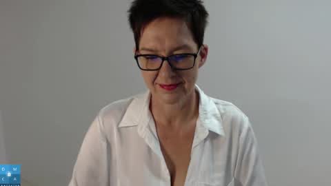 Sofie Velvet online show from November 7, 7:03 am