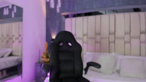  sofie  online show from October 7, 8:13 pm