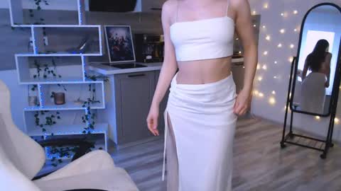 Sofi online show from April 24, 2:42 pm