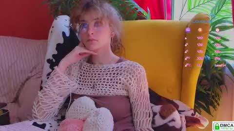 E online show from February 22, 10:38 am