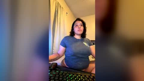 Layla online show from June 15, 12:44 am