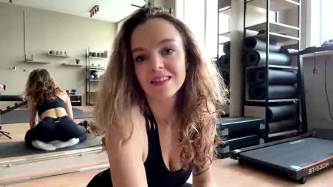 softly_jane online show from November 1, 5:00 am