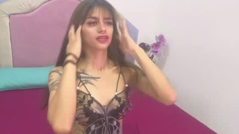 sofy_durand online show from April 28, 12:31 pm