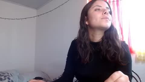 Snapshot of soka_lovers_04_ chatting on January 8, 9:23 pm Sofia online show from January 8, 9:23 pm