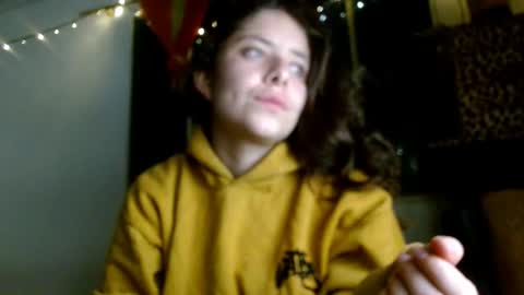 Snapshot of soka_lovers_04_ chatting on February 16, 2:43 am Sofia online show from February 16, 2:43 am