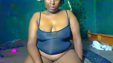 Solly bunny online show from May 1, 12:14 am