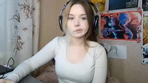Mila online show from May 3, 3:04 pm