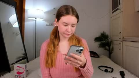 SONIA online show from February 4, 2:43 pm