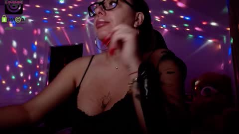 Snapshot of sonyadevon chatting on November 2, 4:16 am Sonia online show from November 2, 4:16 am