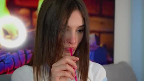 Eva 3 online show from October 24, 10:00 am