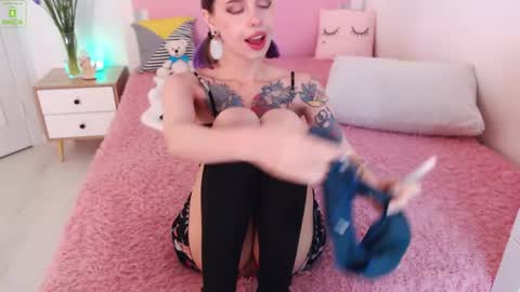 Sonya Lime online show from May 1, 7:22 am