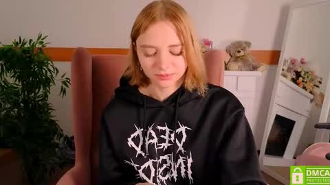 Litta online show from November 2, 1:31 am