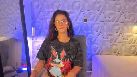 sophie online show from July 13, 12:28 pm