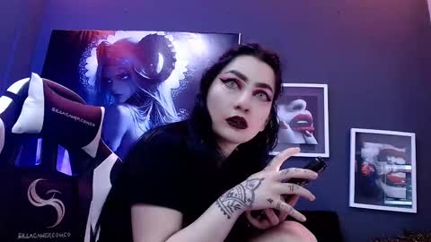 Snapshot of sophia_dk chatting on February 24, 2:03 pm sophia hottie online show from February 24, 2:03 pm