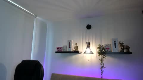 sophia_miller4 online show from March 17, 8:24 pm