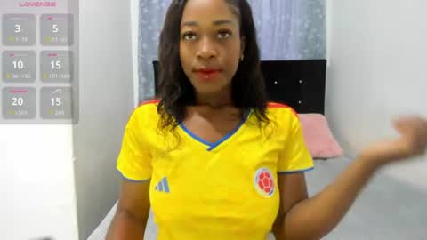 sophia_moons_ online show from July 4, 11:28 am