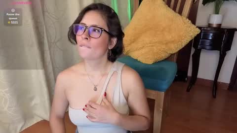 Sophia online show from March 7, 2:36 am