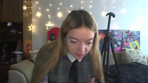 Snapshot of sophiasonata chatting on February 11, 8:48 am SophiaSonata online show from February 11, 8:48 am