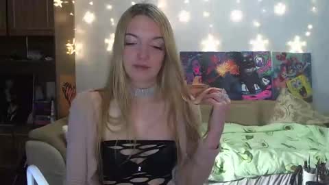 Snapshot of sophiasonata chatting on January 22, 2:59 am SophiaSonata online show from January 22, 2:59 am