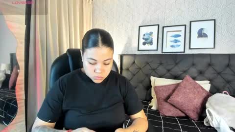 sophie__blare online show from June 16, 7:04 pm