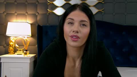 sophie__hill online show from March 4, 5:47 am