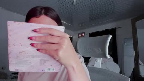 sophie doll online show from February 27, 7:03 pm