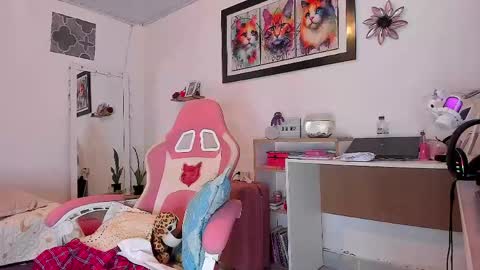 sophie doll online show from May 4, 4:16 am