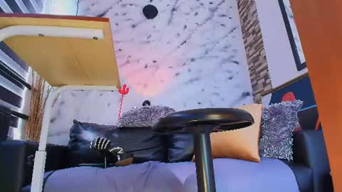 Sophie online show from June 19, 2:20 pm