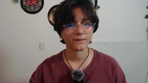 Snapshot of sophie_ross1 chatting on October 1, 4:28 am Sophie online show from October 1, 4:28 am