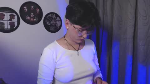 Sophie online show from December 2, 1:18 am