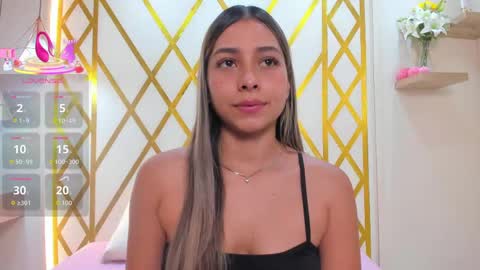 Sophie online show from May 6, 1:26 pm