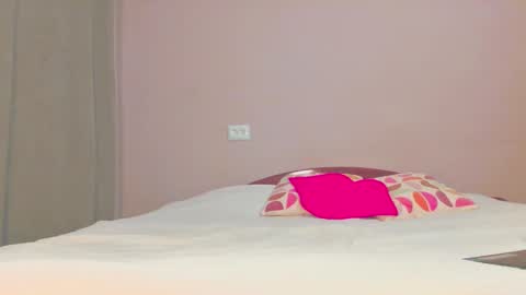 ShopieChan69 online show from March 6, 7:20 pm