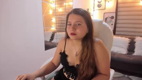 Sophie  online show from October 8, 1:59 pm