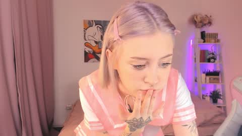 Sophie  online show from January 19, 2:04 am