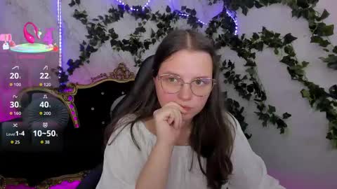Snapshot of sophieedreams chatting on September 25, 2:49 pm sophieedreams online show from September 25, 2:49 pm