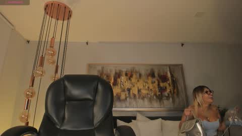 Sophie  Palmer online show from October 18, 11:13 am