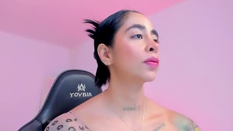 sophierooy online show from April 27, 3:09 pm