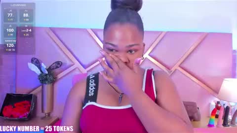 Sophie online show from July 30, 11:55 am