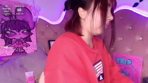 Snapshot of sophievv chatting on October 12, 11:51 pm Sophie online show from October 12, 11:51 pm