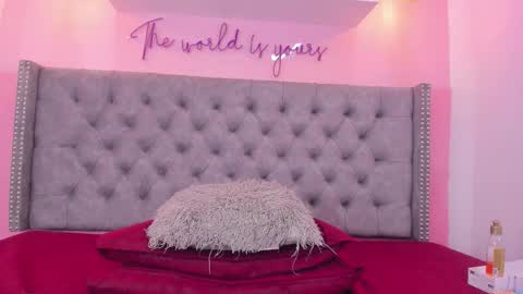 Sophii  online show from February 24, 9:35 pm