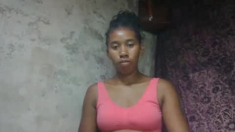 soriettezah online show from February 24, 7:34 pm